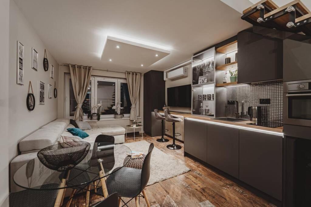 Sunset Apartment 포마리 외부 사진